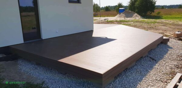 terasa iš kompozitinių lentų